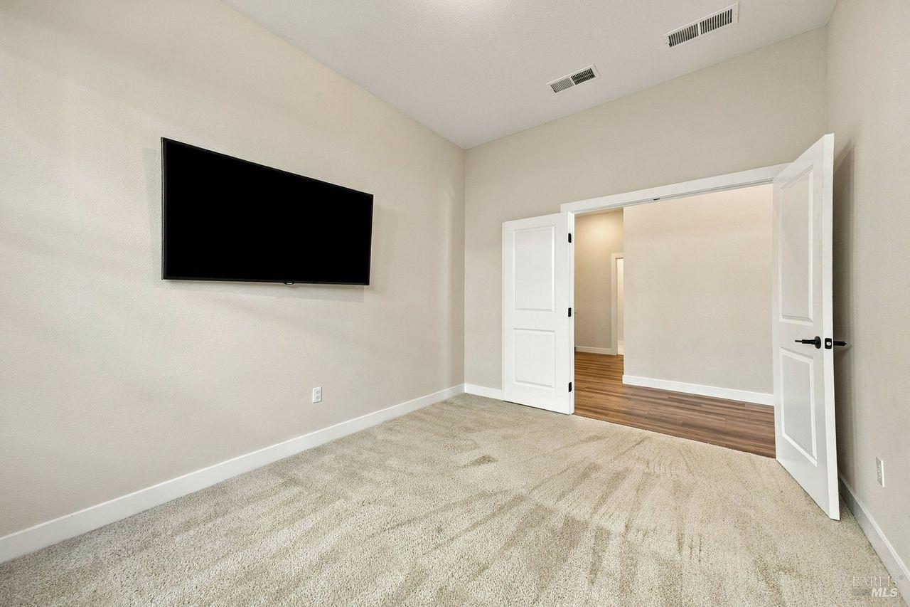 7320 Willowglen Drive