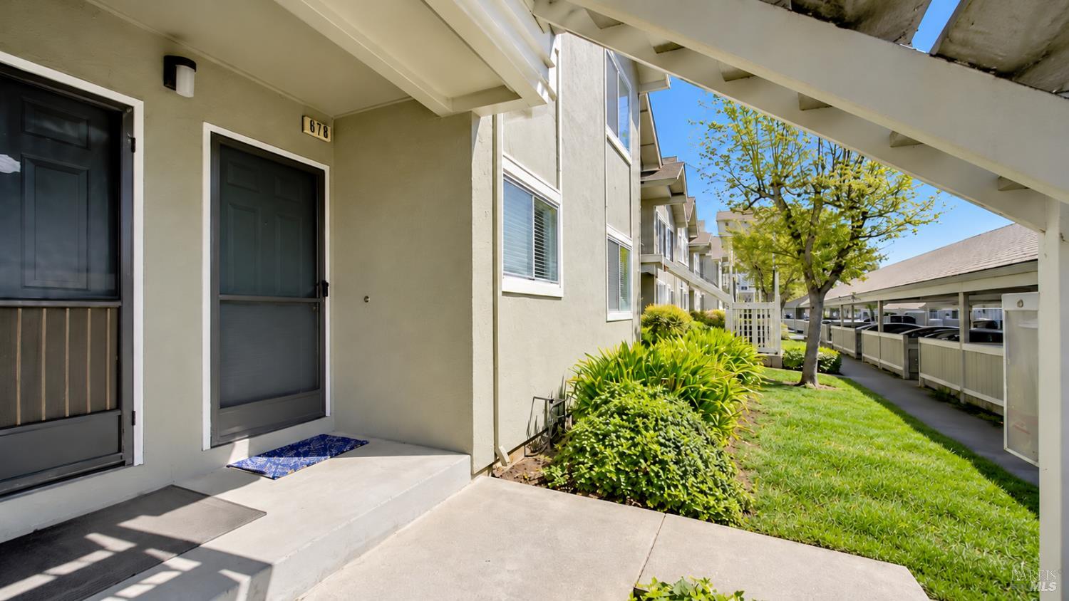 678 Santa Alicia Drive