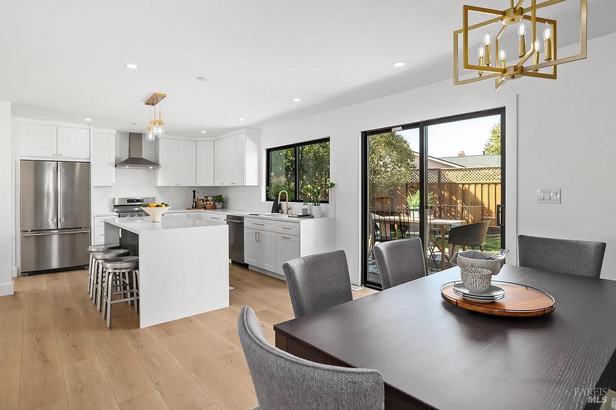 2053 Vista Lane