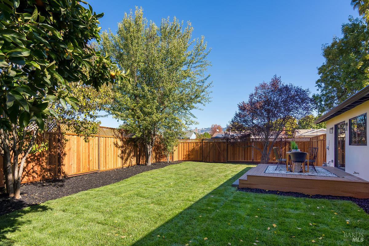 2053 Vista Lane