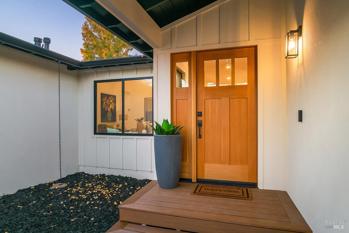 2053 Vista Lane