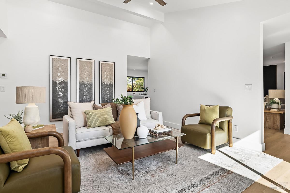 2053 Vista Lane