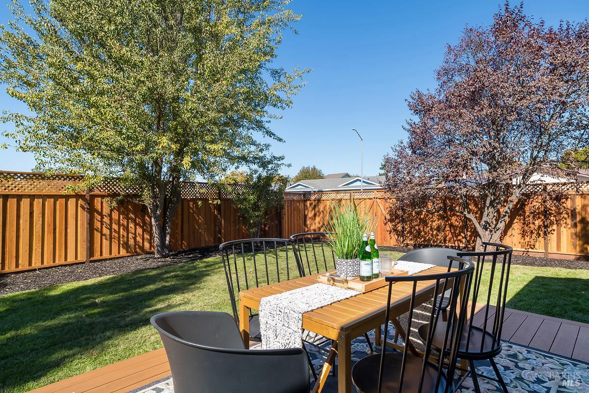 2053 Vista Lane