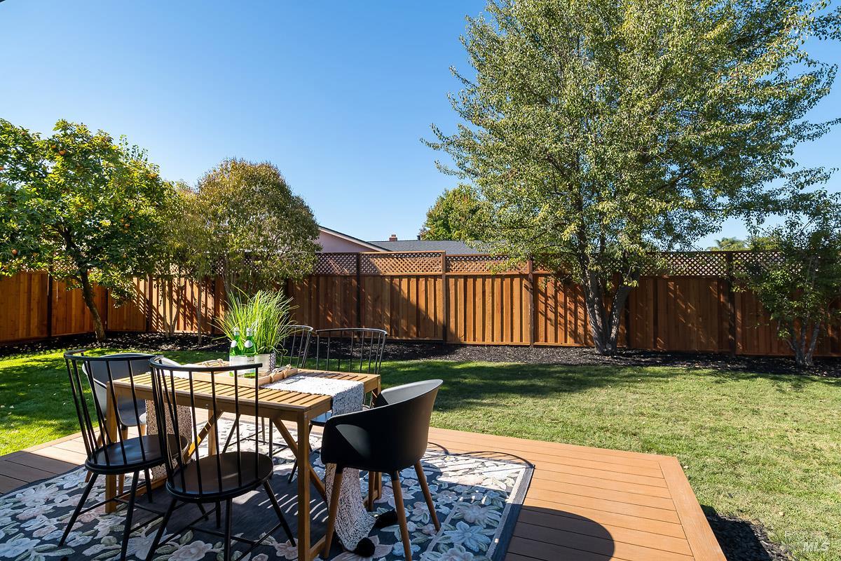 2053 Vista Lane