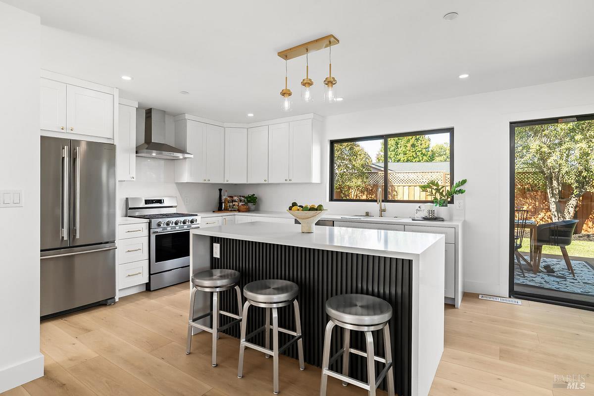 2053 Vista Lane