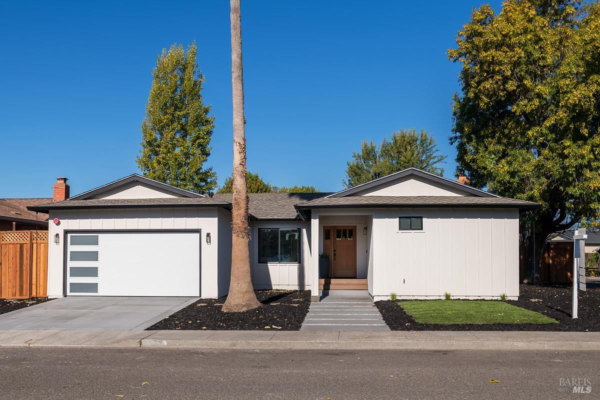 2053 Vista Lane