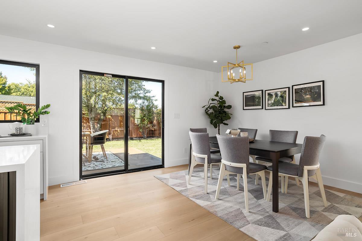 2053 Vista Lane