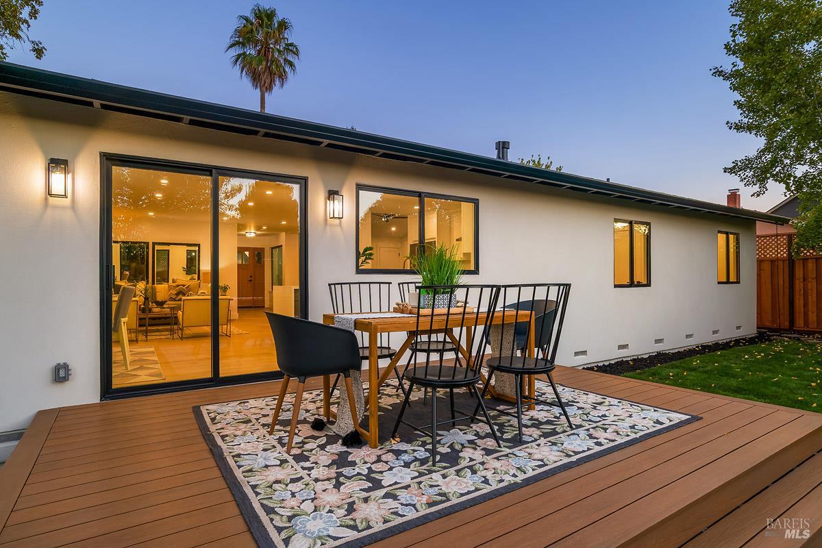 2053 Vista Lane