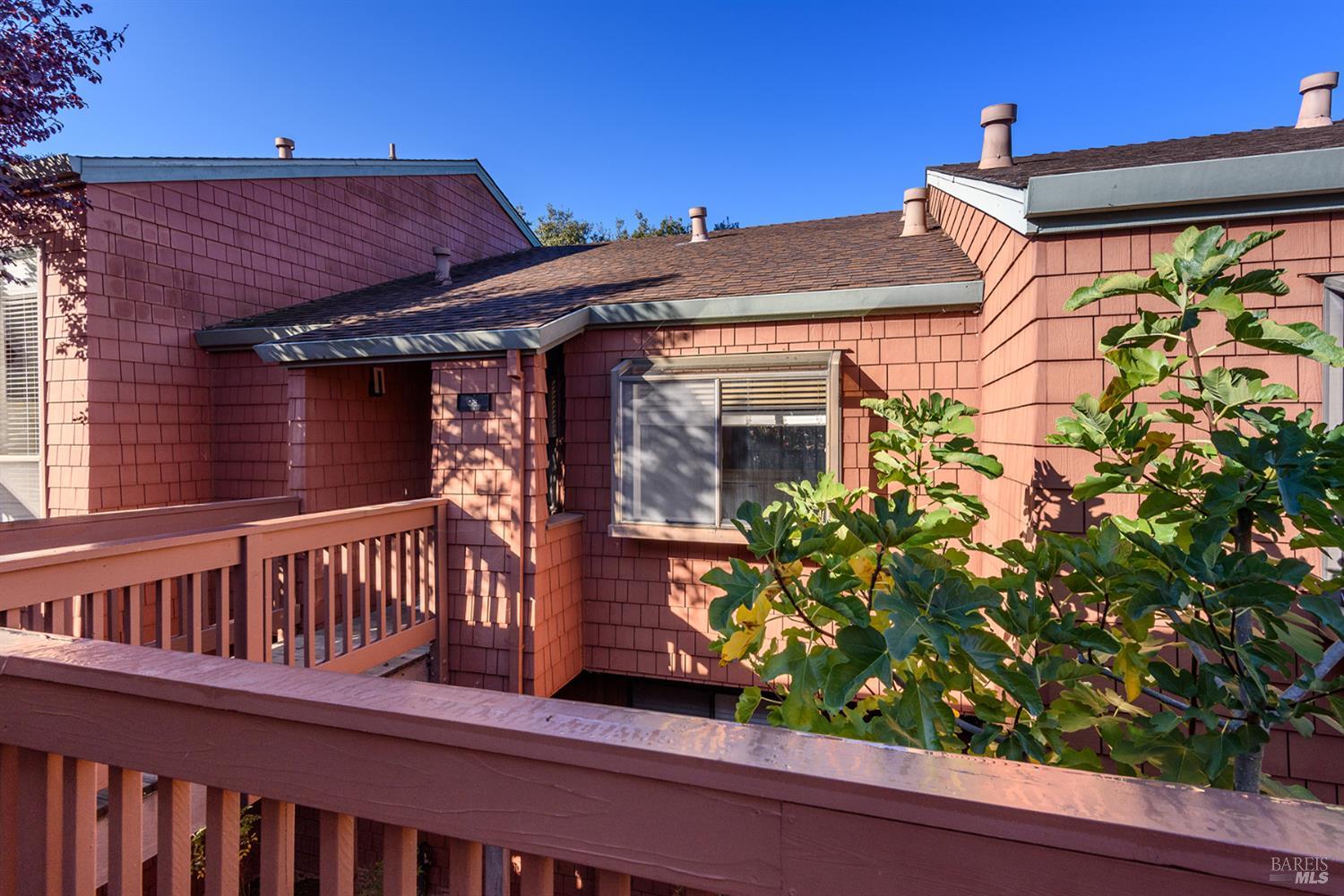872 Arlene Way