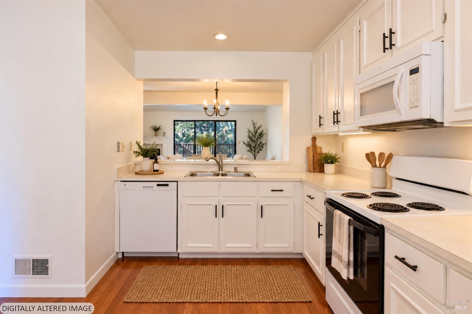 872 Arlene Way
