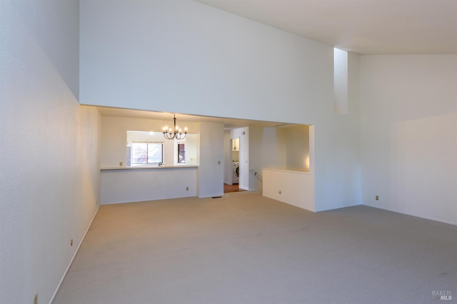 872 Arlene Way