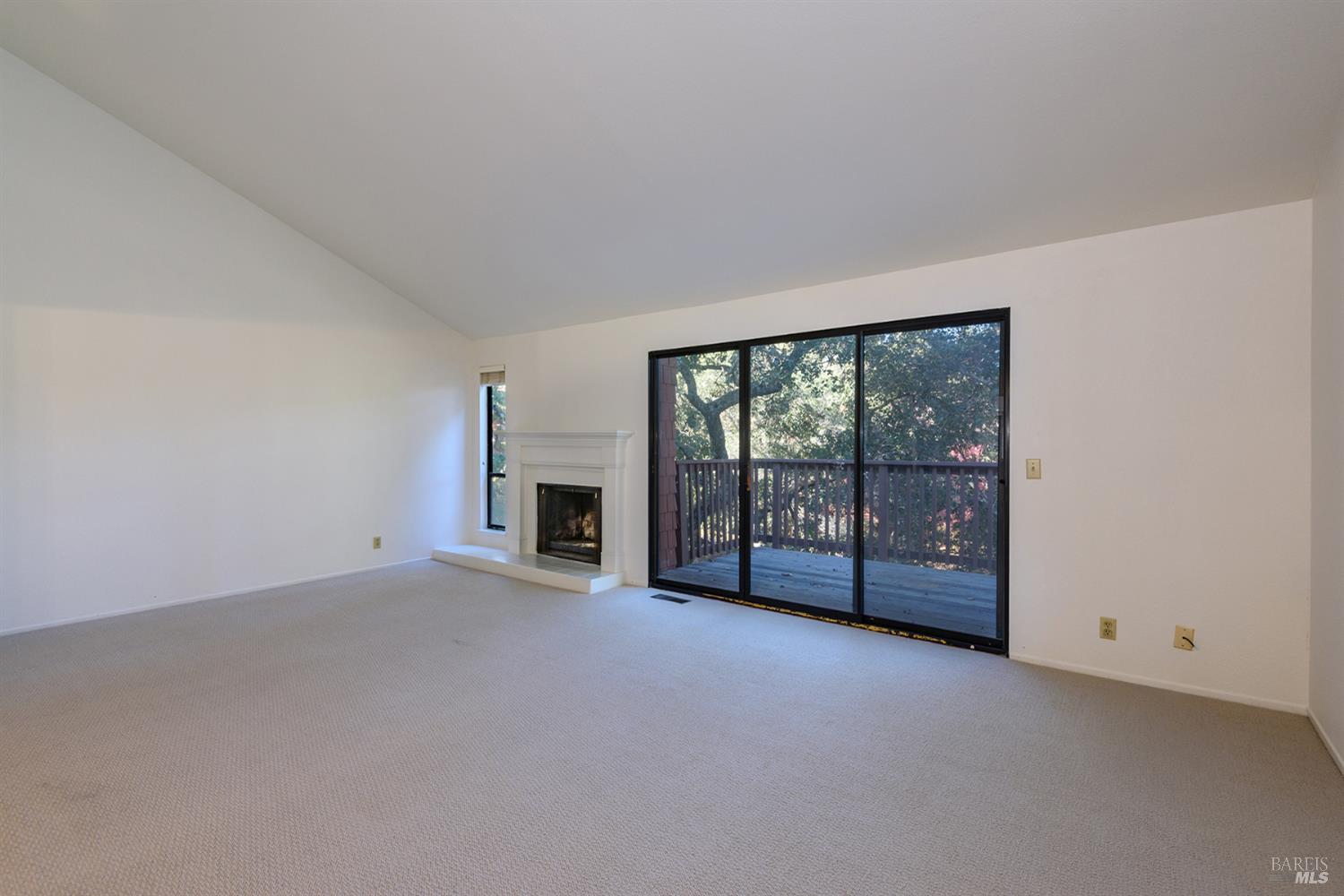 872 Arlene Way