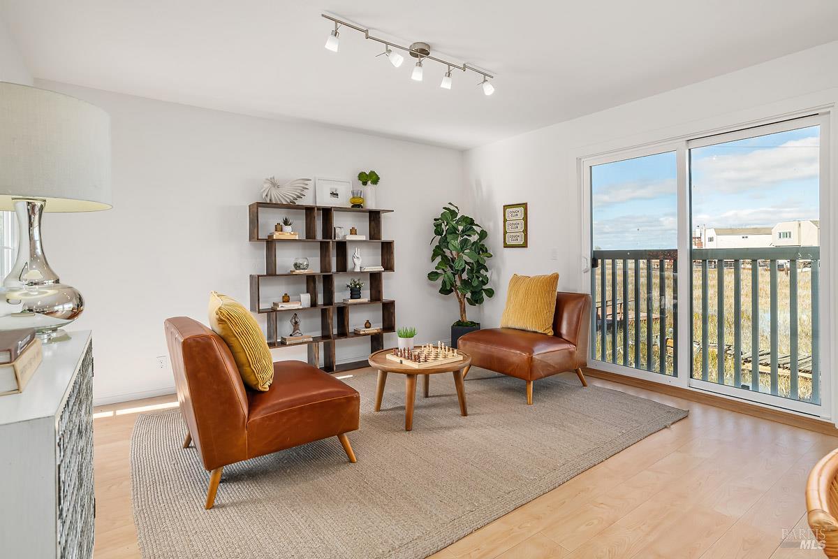 2811 Topaz Drive