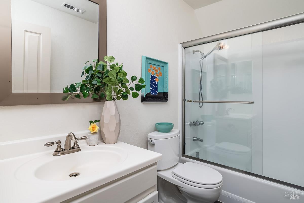 2811 Topaz Drive