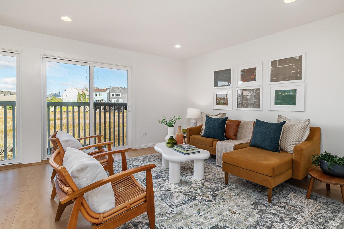 2811 Topaz Drive