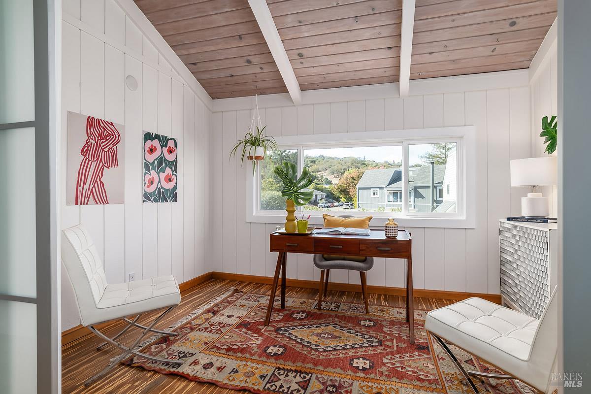 2811 Topaz Drive