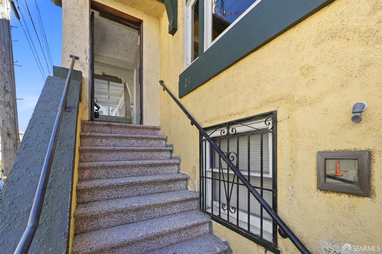 21 College Terrace