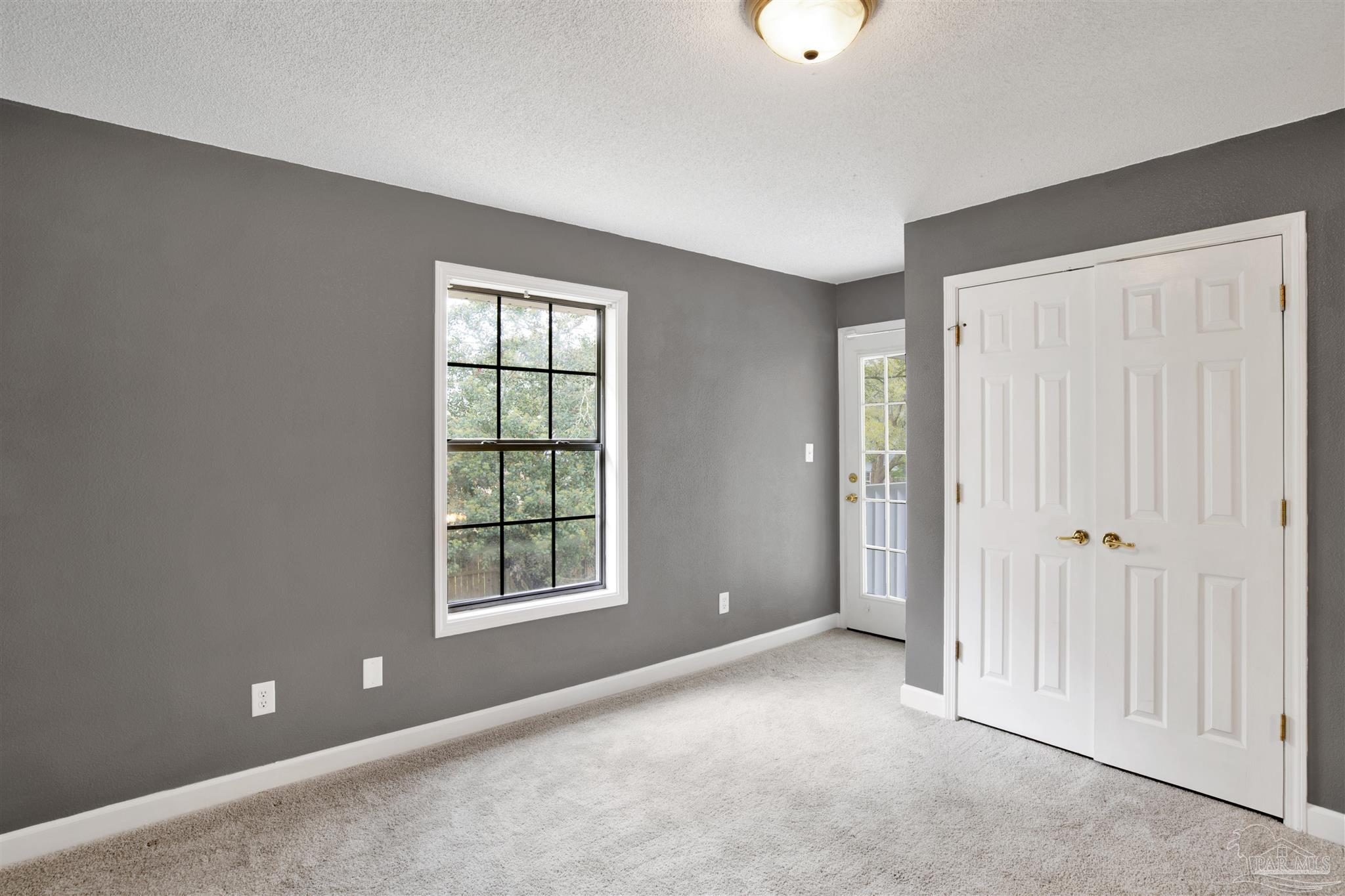 1278 Middlebrook Dr