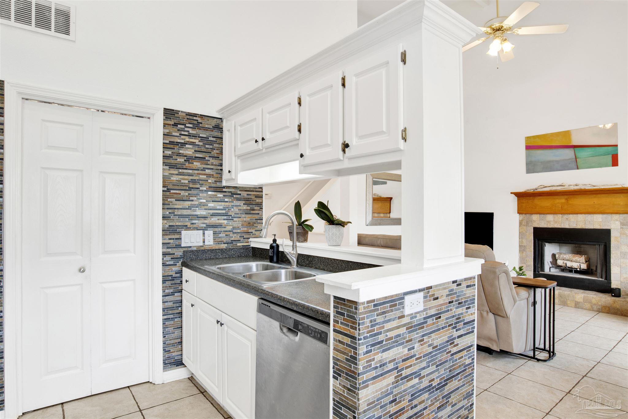 3228 Birdseye Cir
