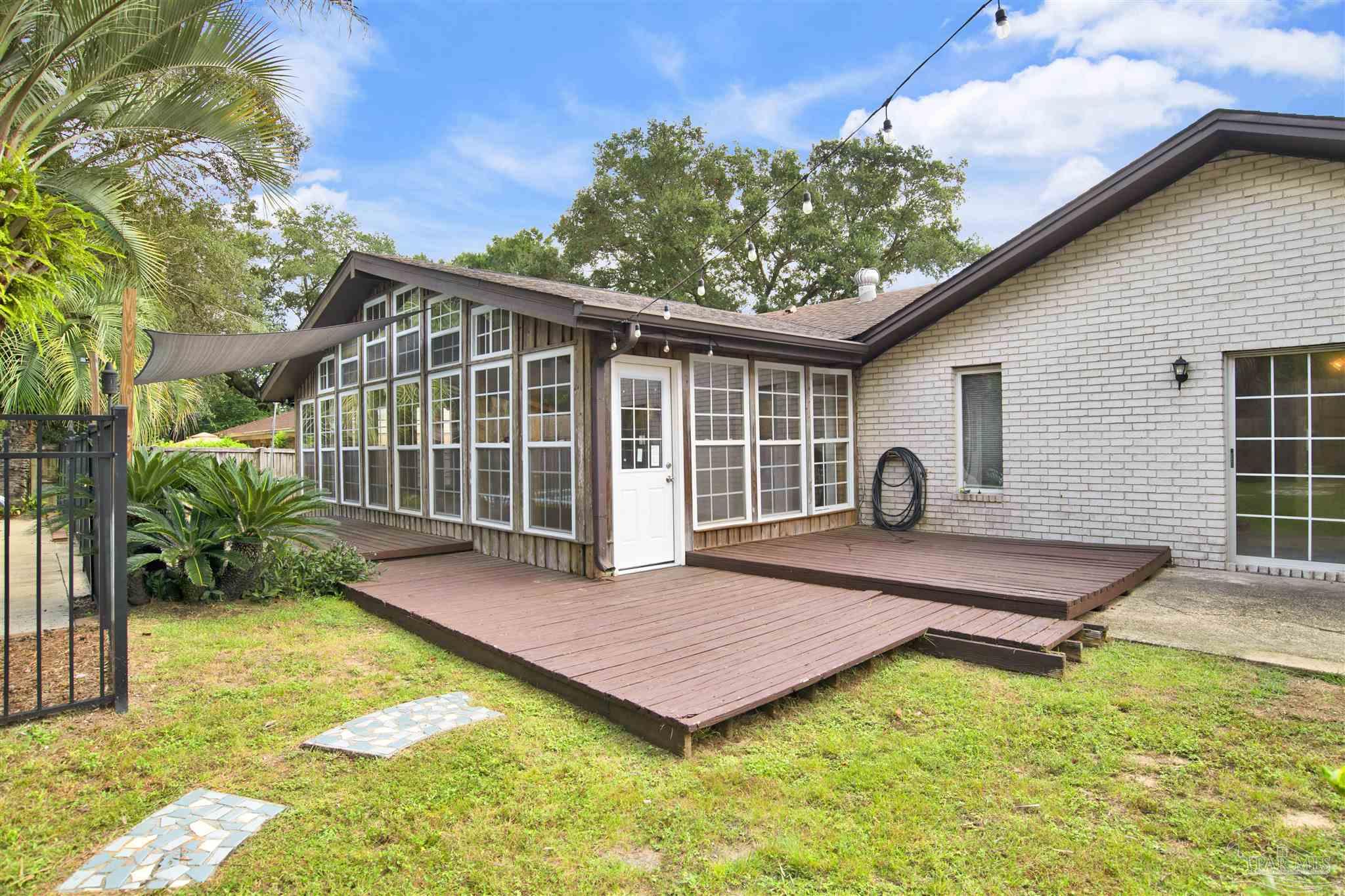 1018 Stillbrook Rd