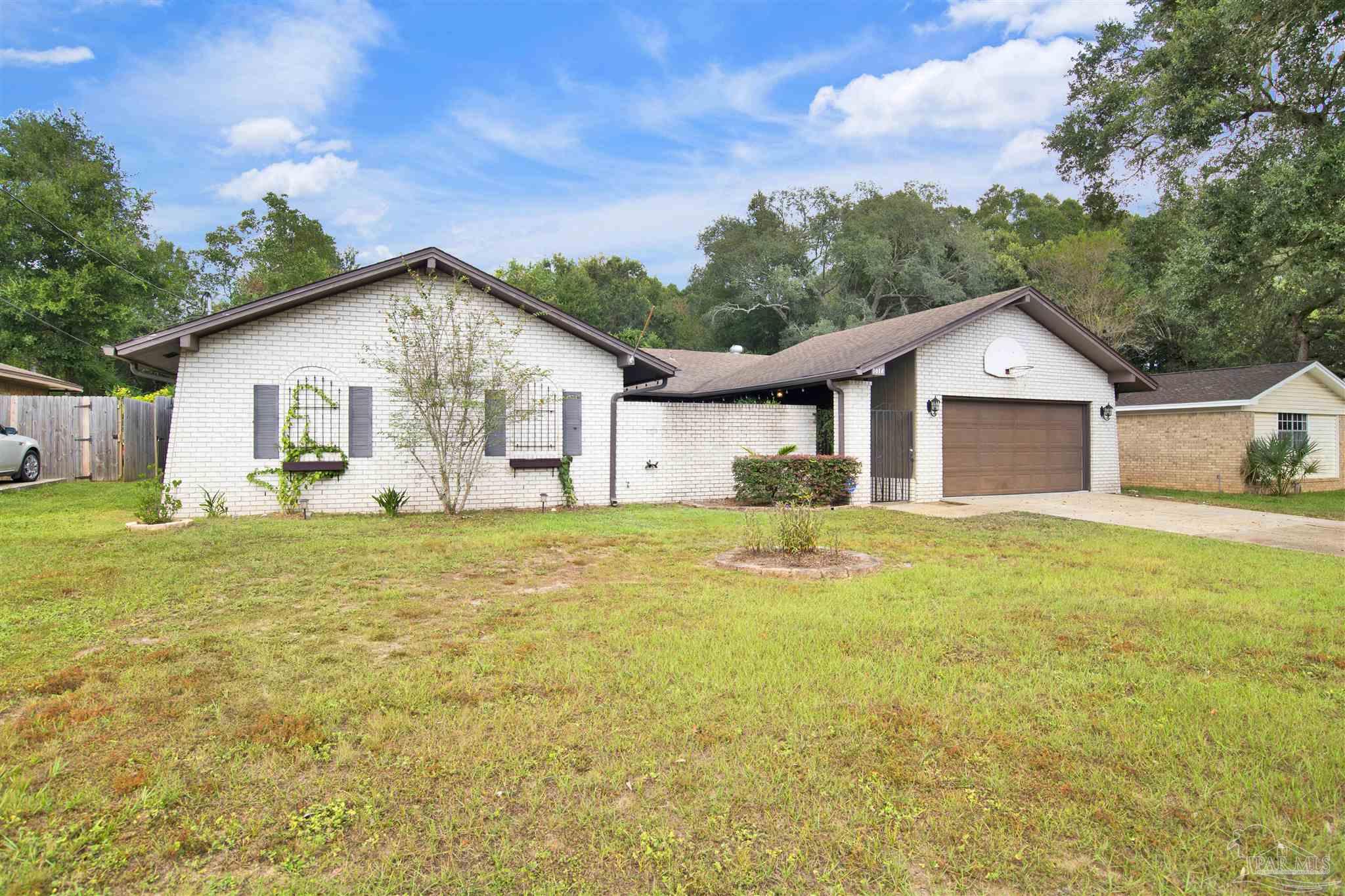 1018 Stillbrook Rd