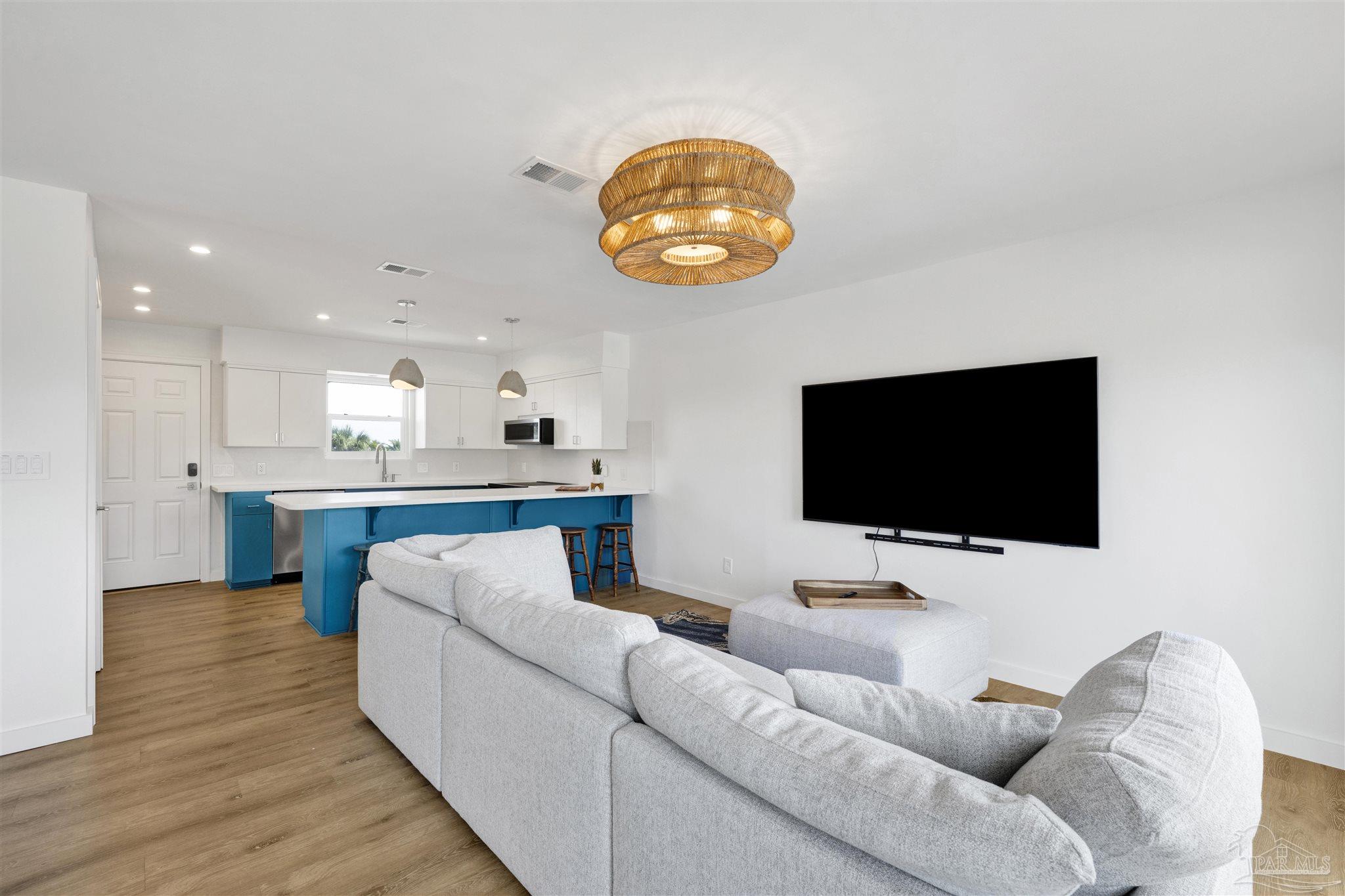 903 Panferio Dr