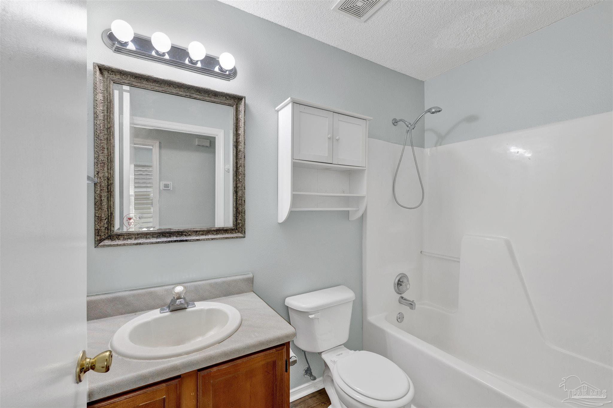 412 Oak Knoll Ln