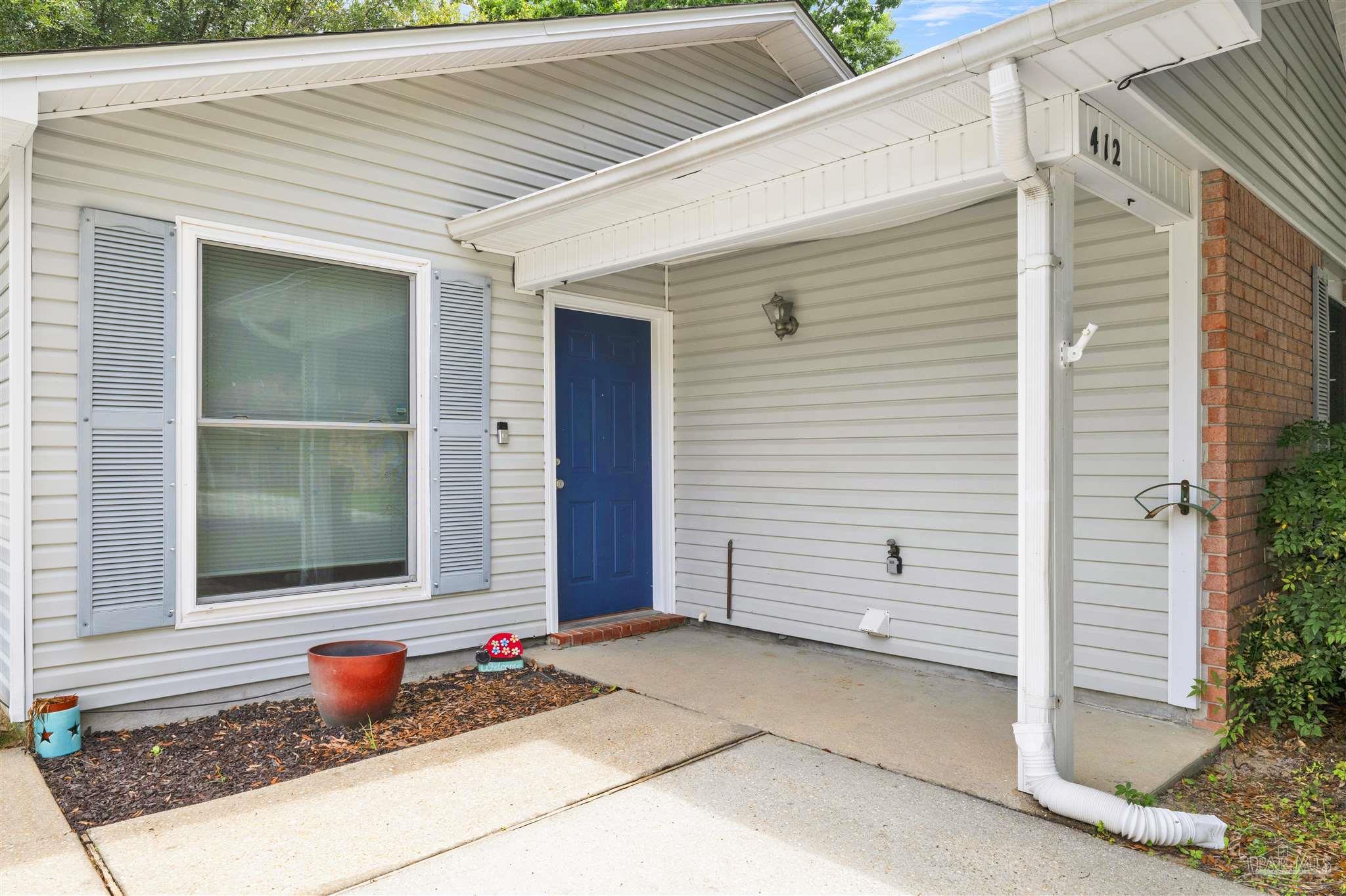 412 Oak Knoll Ln
