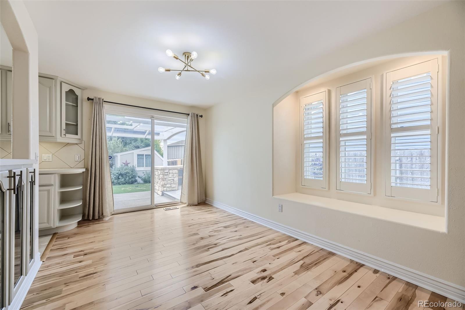 4922 S Field Court