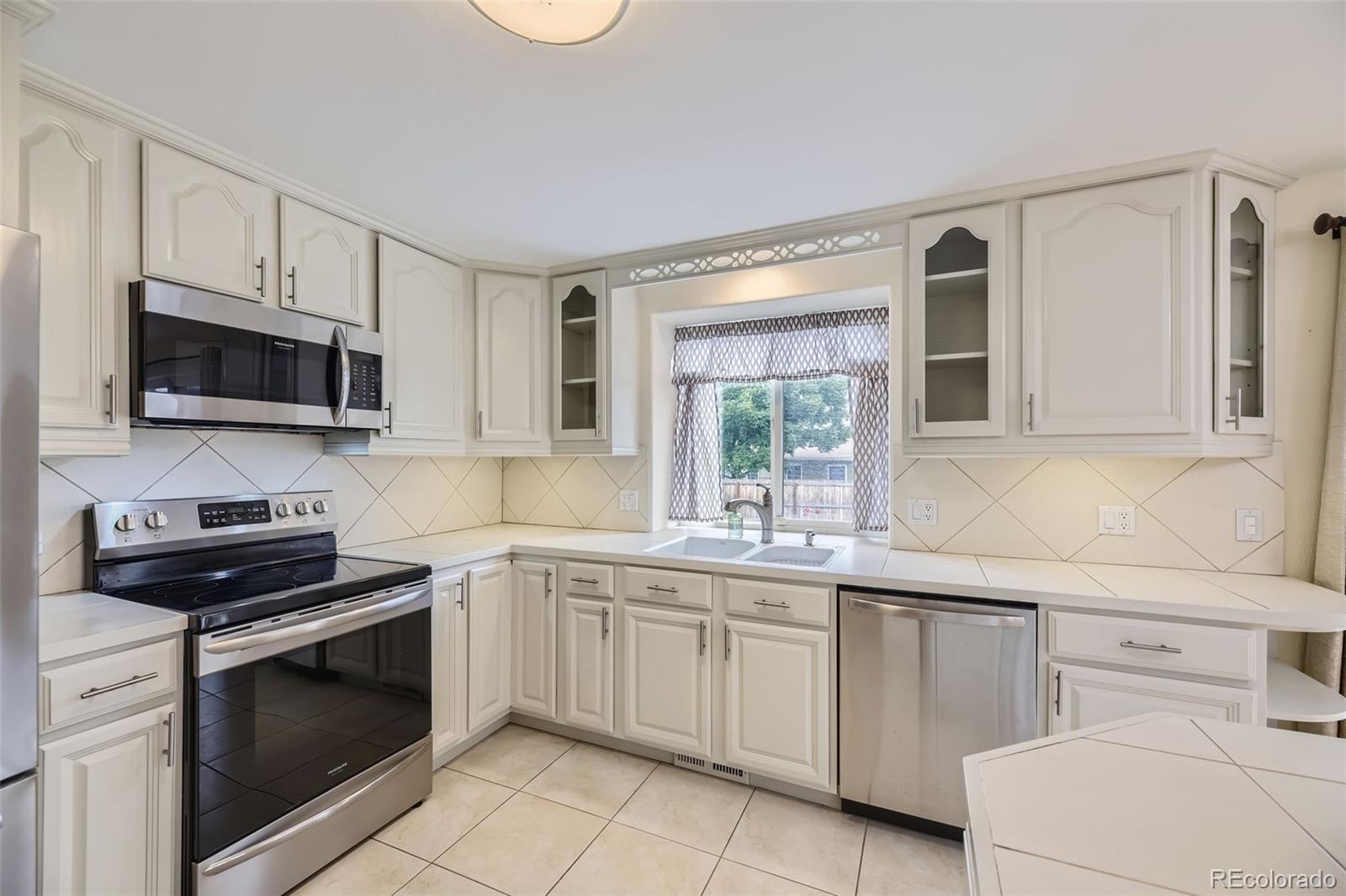 4922 S Field Court