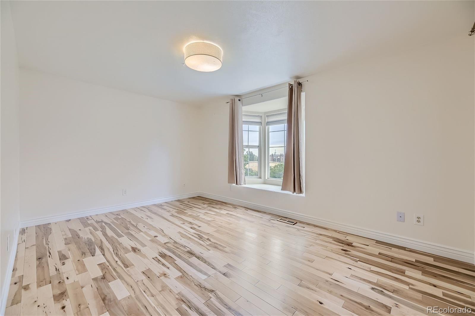 4922 S Field Court