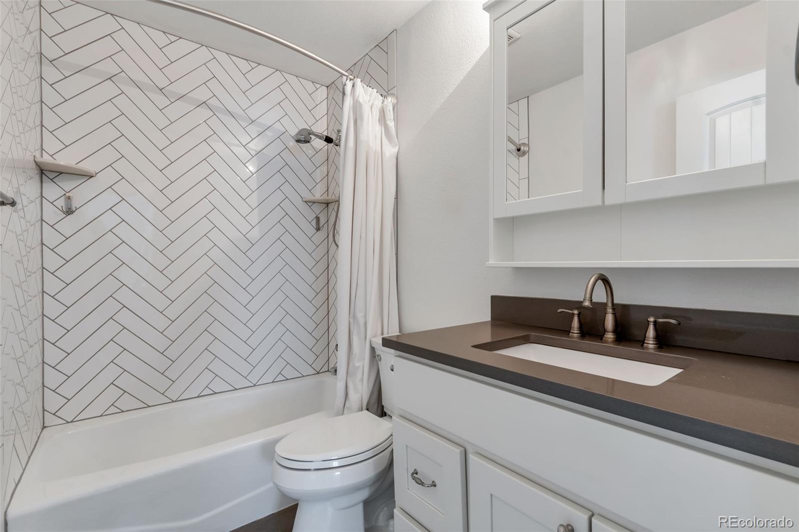 4391 E Harvard Avenue