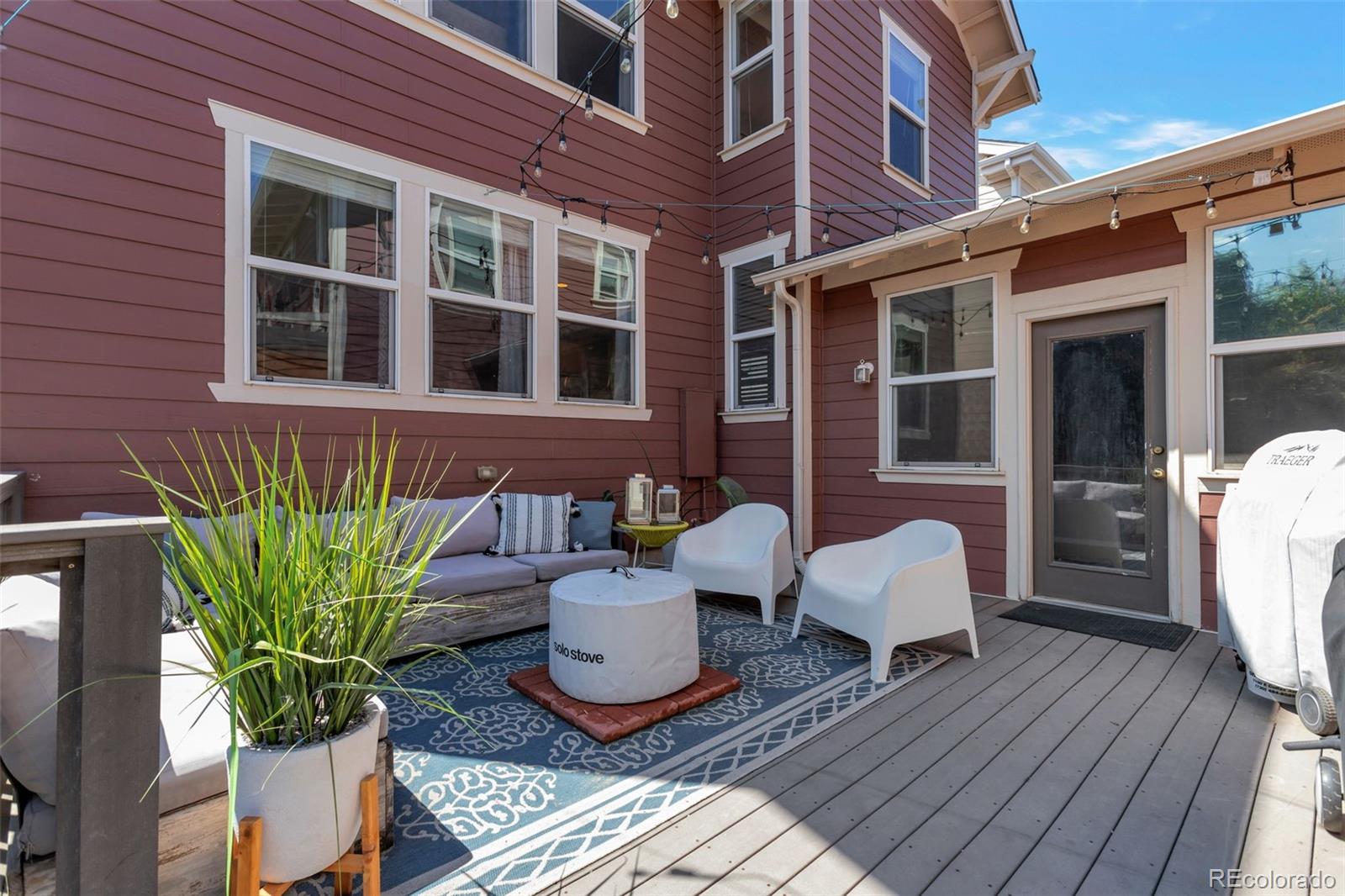 8169 E 28th Place