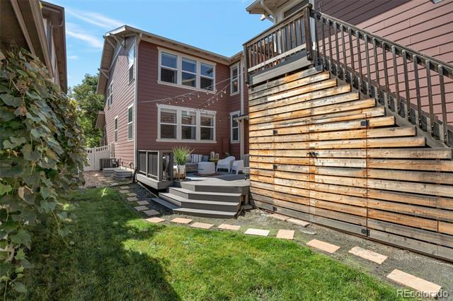 8169 E 28th Place