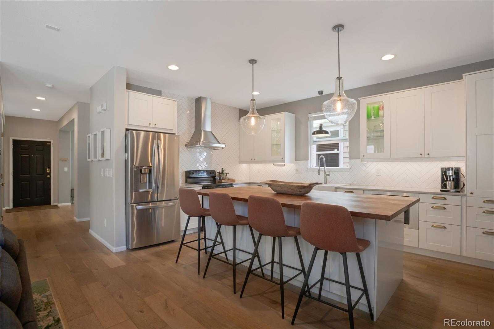 8169 E 28th Place