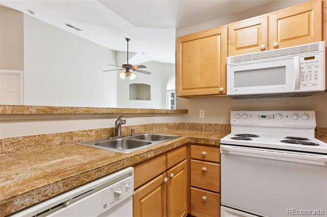 8747 E Dry Creek Road Unit: 1627