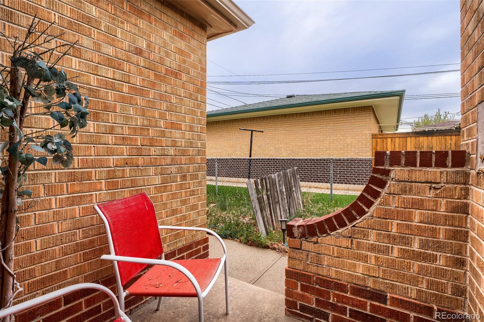 2250 Quitman Street Unit: 16