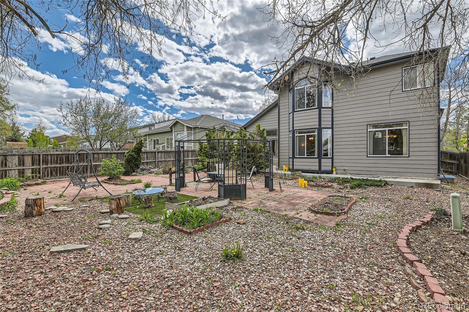 11186 N Livingston Drive
