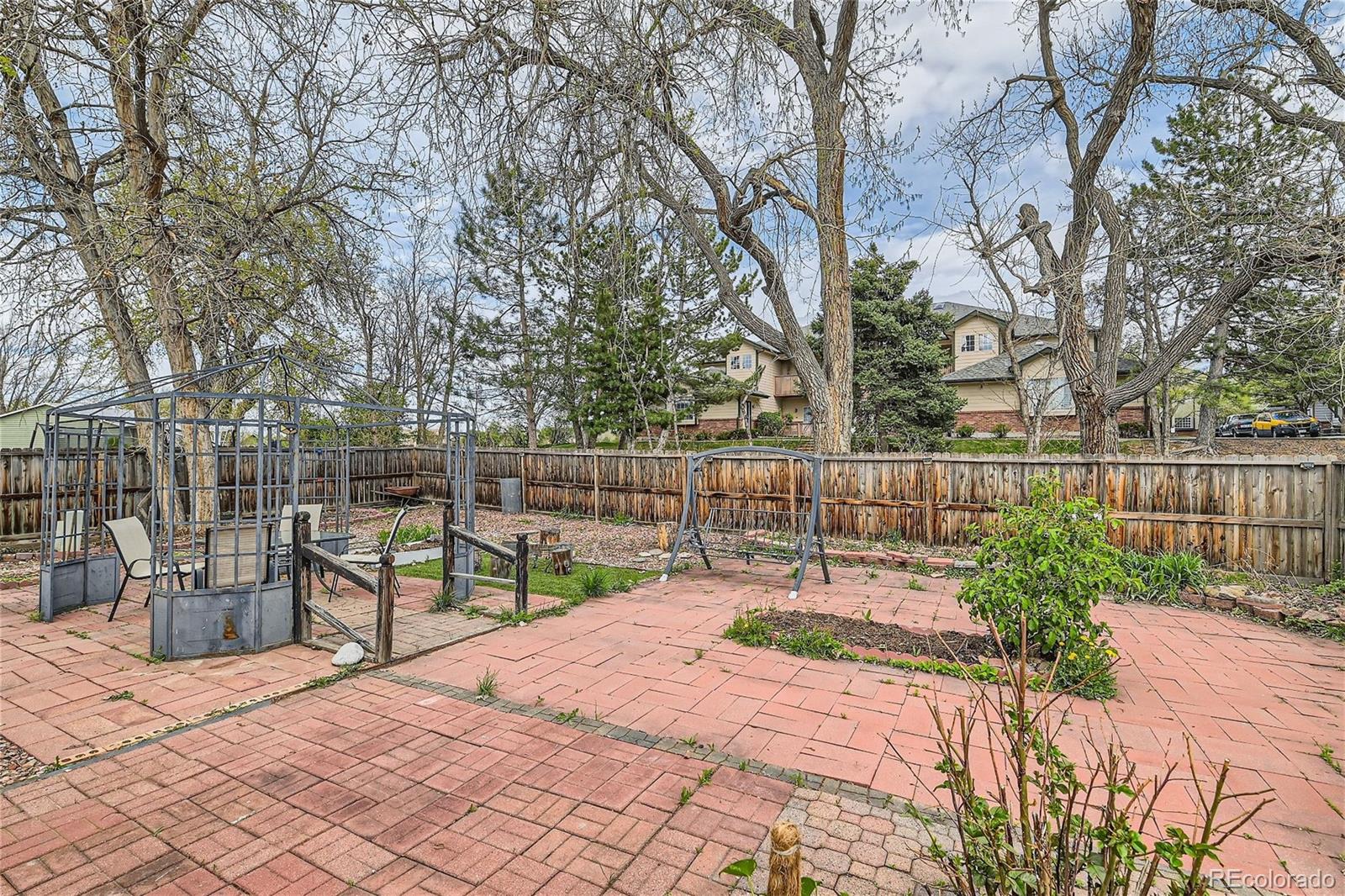 11186 N Livingston Drive