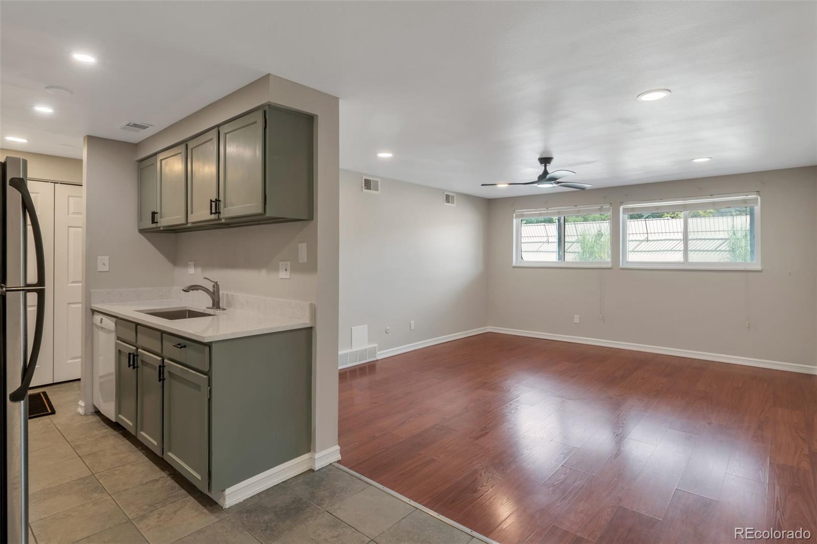 130 E Highline Circle Unit: 103