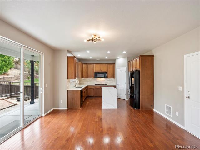 2853 Black Canyon Way