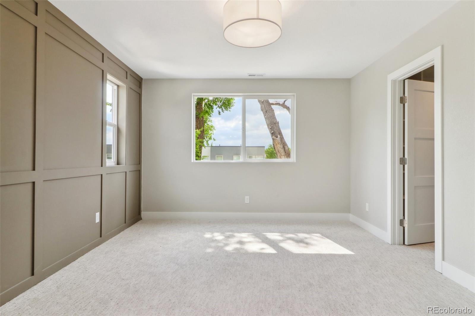 2132 S Galapago Street