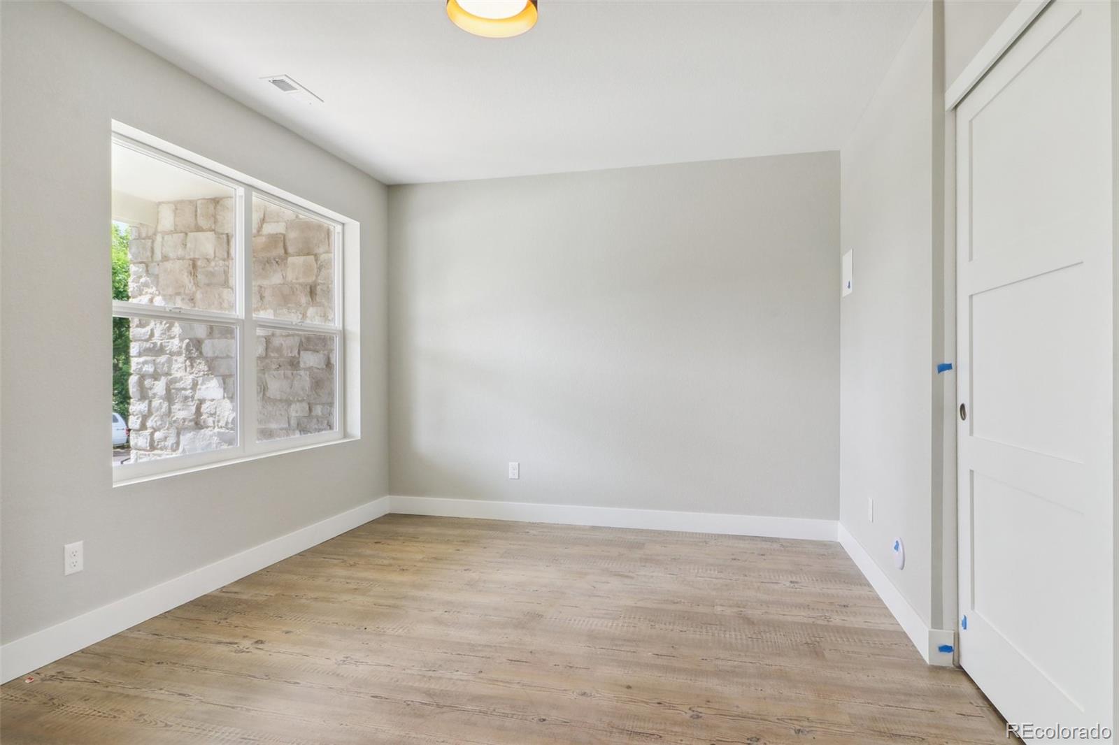 2132 S Galapago Street