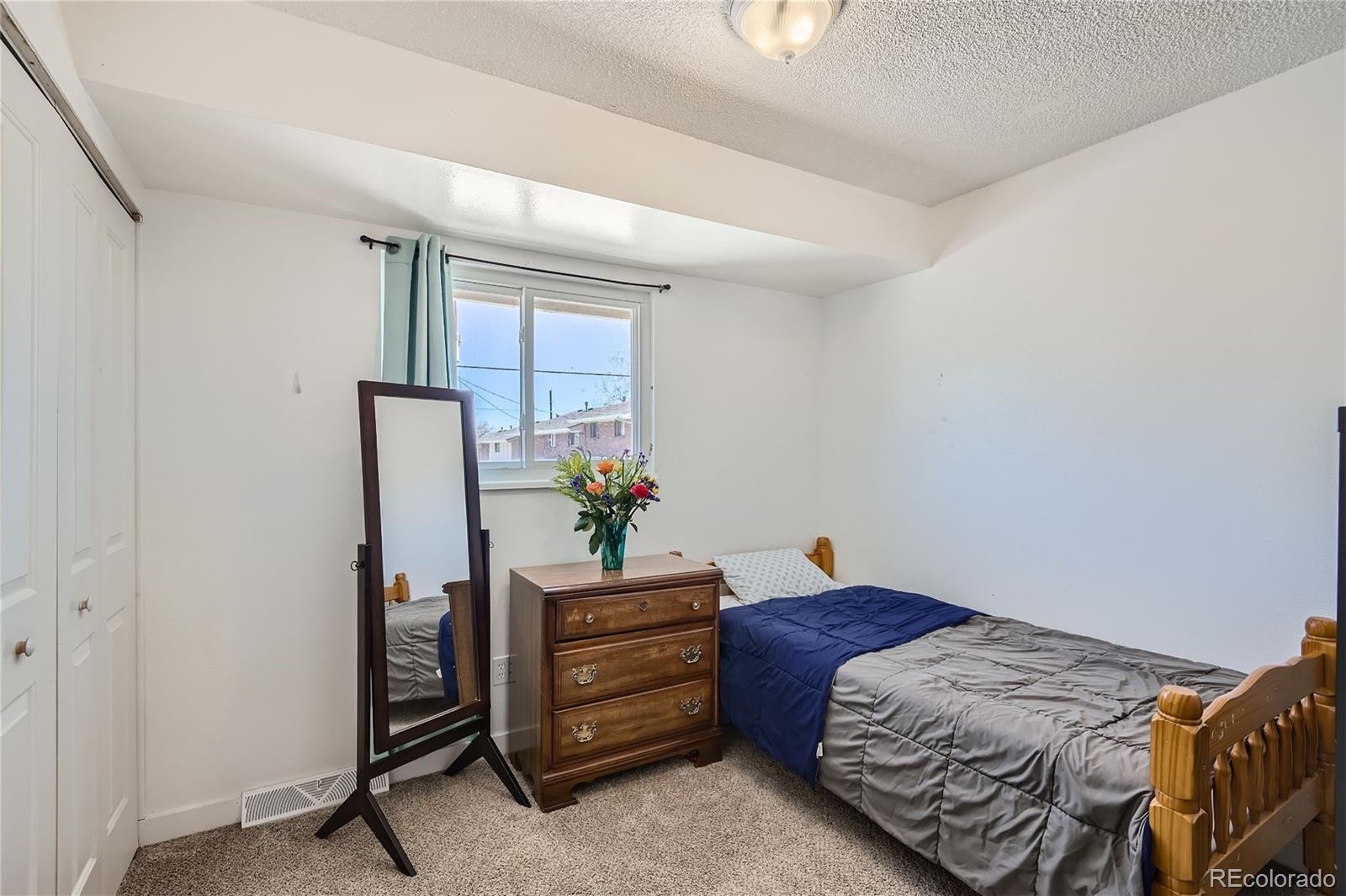 8743 Santa Fe Drive