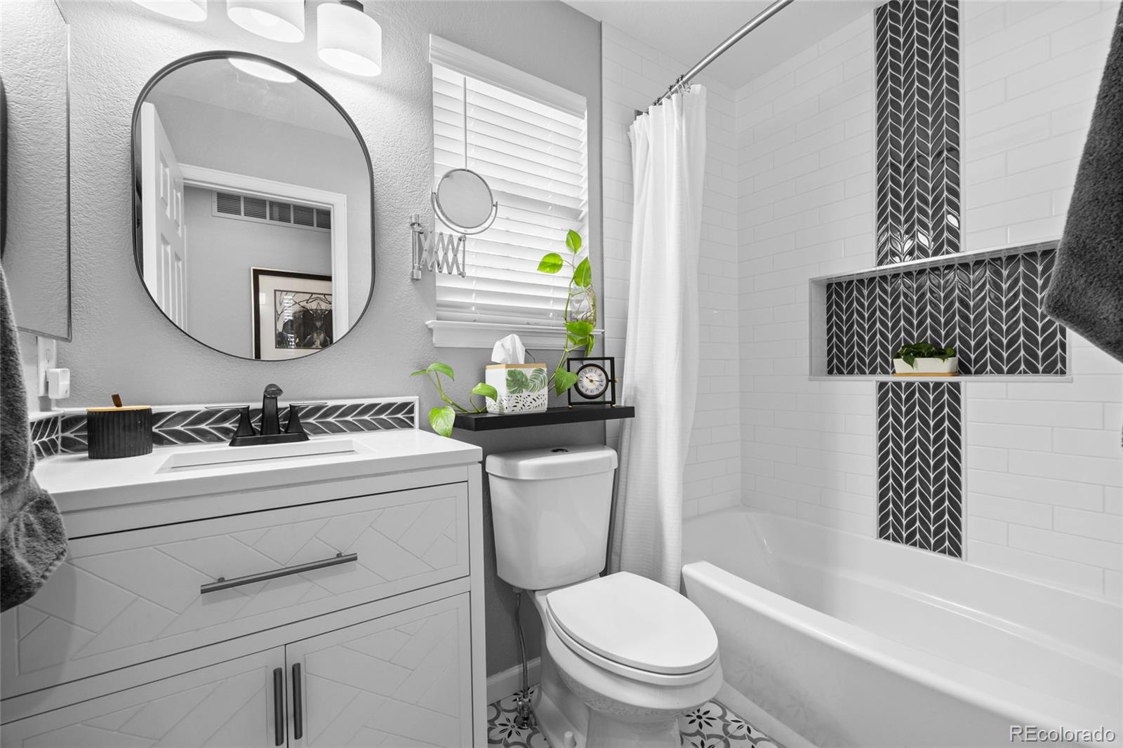 16348 E Phillips Lane