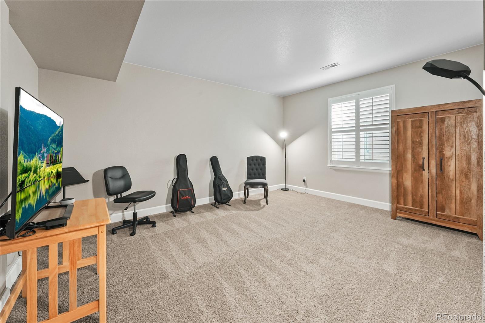 17106 Birds Foot Avenue