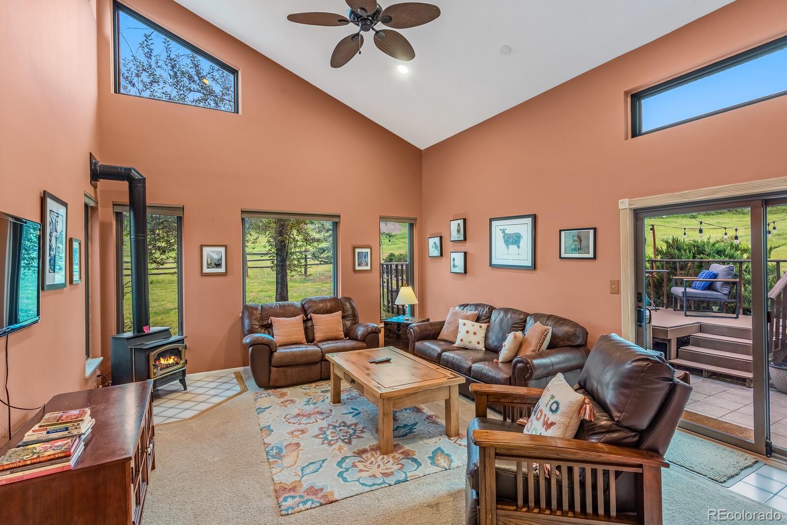 112 W Sunlight Court