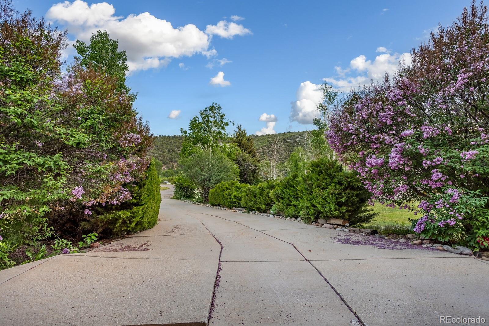 112 W Sunlight Court