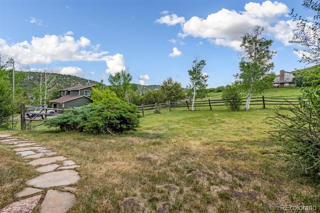 112 W Sunlight Court