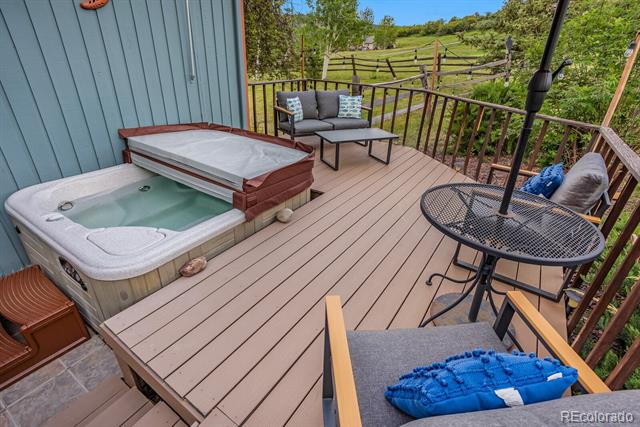 112 W Sunlight Court